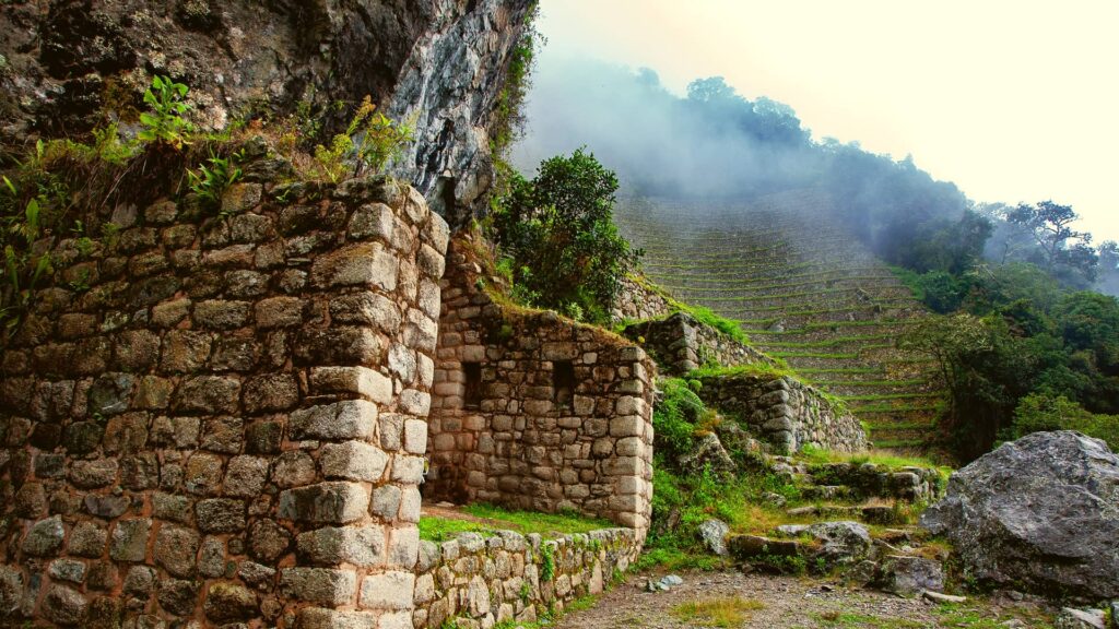 Ritual fountains and terraces at Wiñay Wayna, highlighting its functions