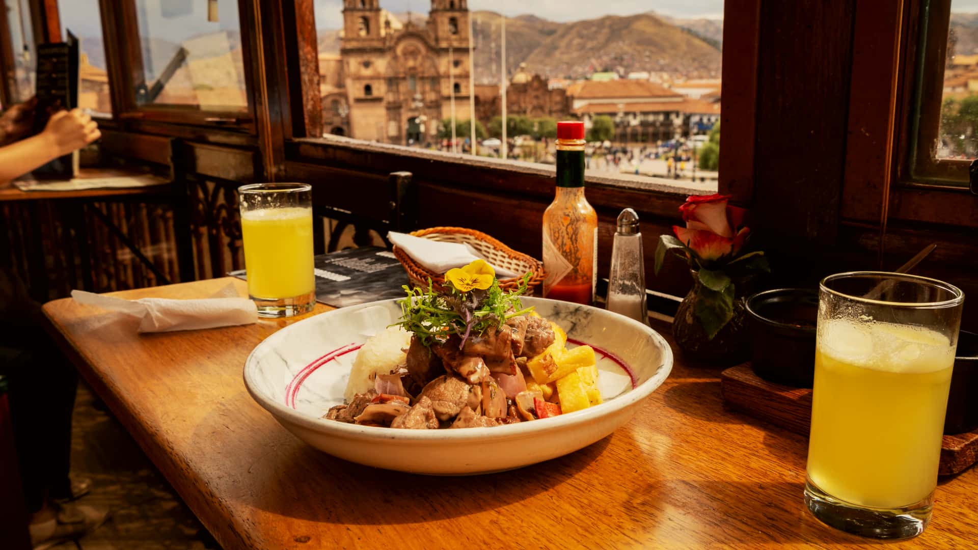 Taste the best Peruvian dishes in Cusco’s top restaurants.