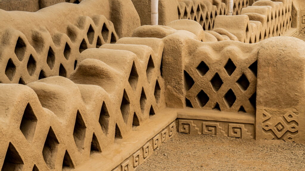 Architectural details of Chan Chan, the capital of the Chimú Kingdom, which was conquered by the Inca Empire after one of its most strategic victories - Authentic Incan Adventure